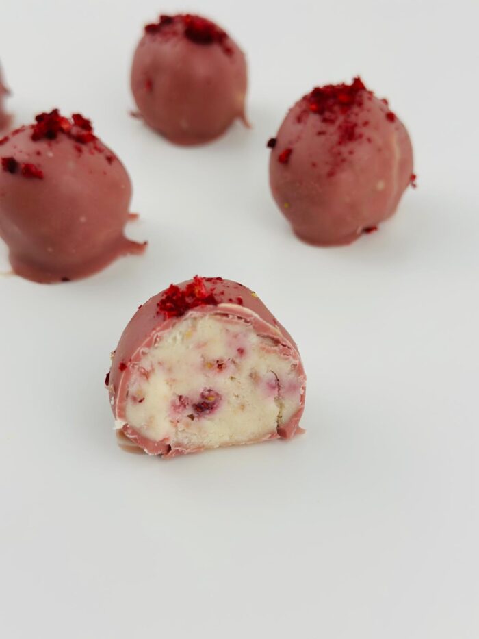 Trufas de Chocolate Blanco y Frambuesa